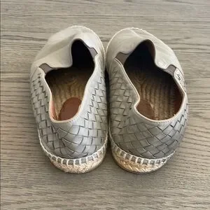 Bottega Veneta | Shoes | Bottega Veneta Gray Loafers Slipon  display picture 2